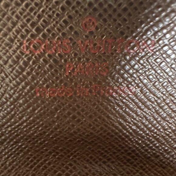 Louis Vuitton Damier Ebene Canvas 6 Key Holder - Picture 6 of 8